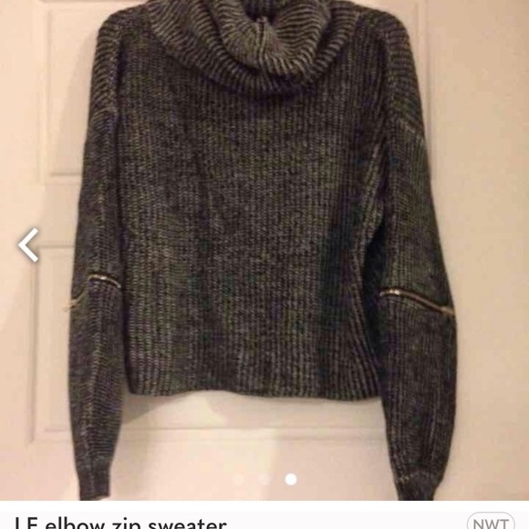 LF elbow zip sweater - Picture 2 of 3